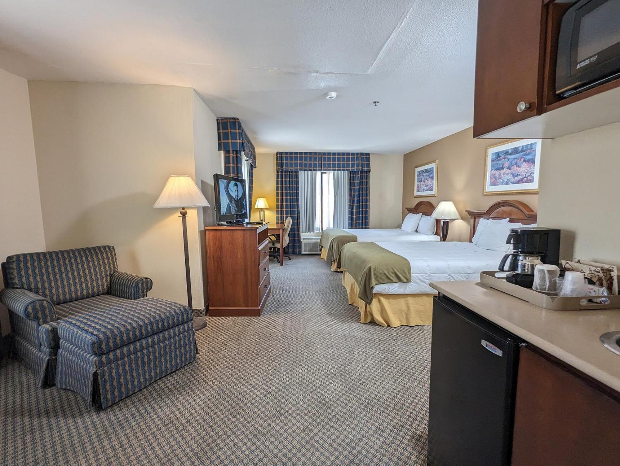Oasis Inn And Suites 29 Palms Hotel Joshua Tree National Park Туэнтинайн-Палмс Экстерьер фото