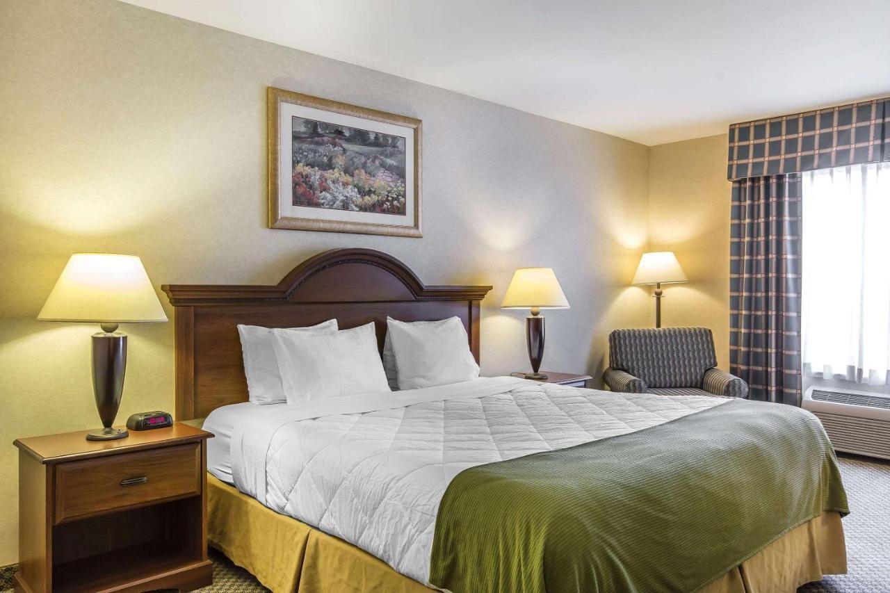 Oasis Inn And Suites 29 Palms Hotel Joshua Tree National Park Туэнтинайн-Палмс Экстерьер фото